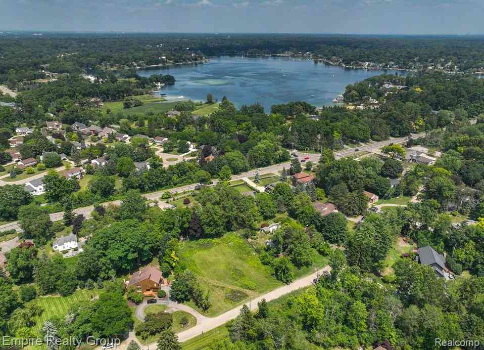 Vacant Land For Sale - 3104 Spring Street <br/> West Bloomfield, MI 48322