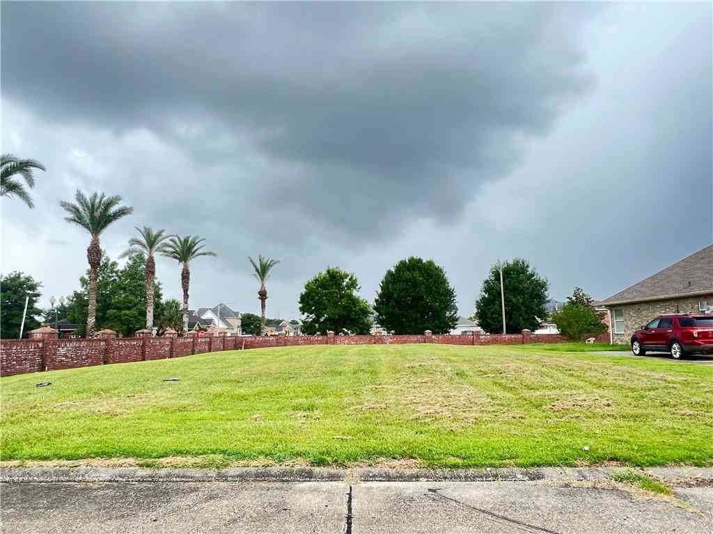 Vacant Land For Sale - 5083 W Saint Andrews Circle<br/> New Orleans, LA 70128