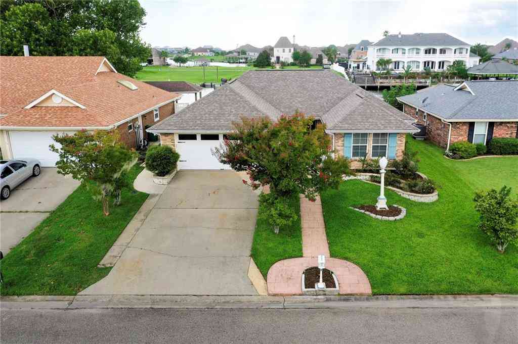 Homes For Sale - 214 Southern Star Street<br/> Slidell, LA 70458