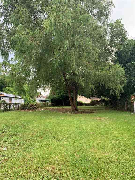 Vacant Land For Sale - 4737 Pauline Drive<br/> New Orleans, LA 70126