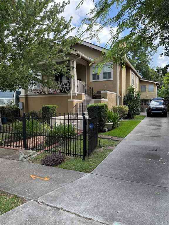 Multifamily For Rent - 8227 Green Street #B<br/> New Orleans, LA 70118