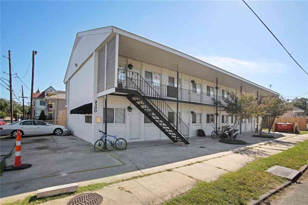 Condo For Rent - 3300 Baronne Street #D<br/> New Orleans, LA 70115