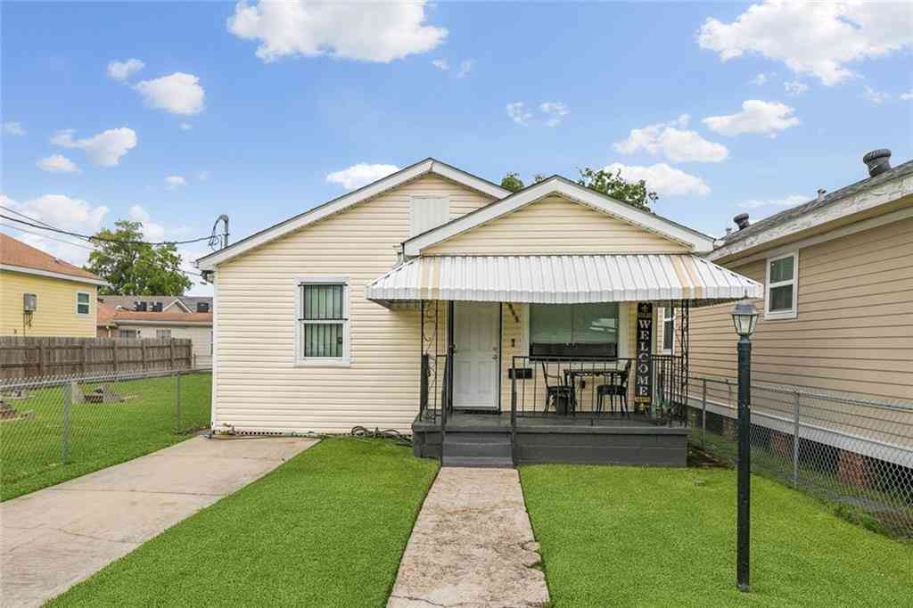 Homes For Sale - 1367 Sere Street<br/> New Orleans, LA 70122