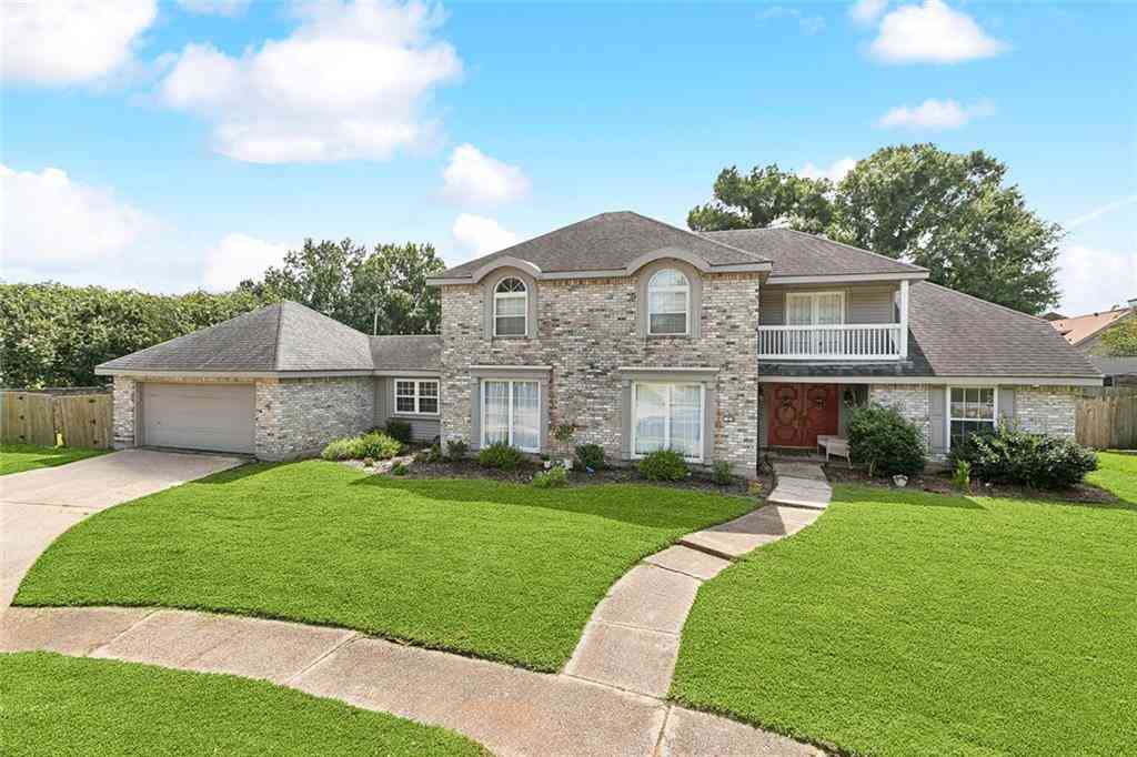 Homes For Sale - 4 Yellowstone Court<br/> New Orleans, LA 70131