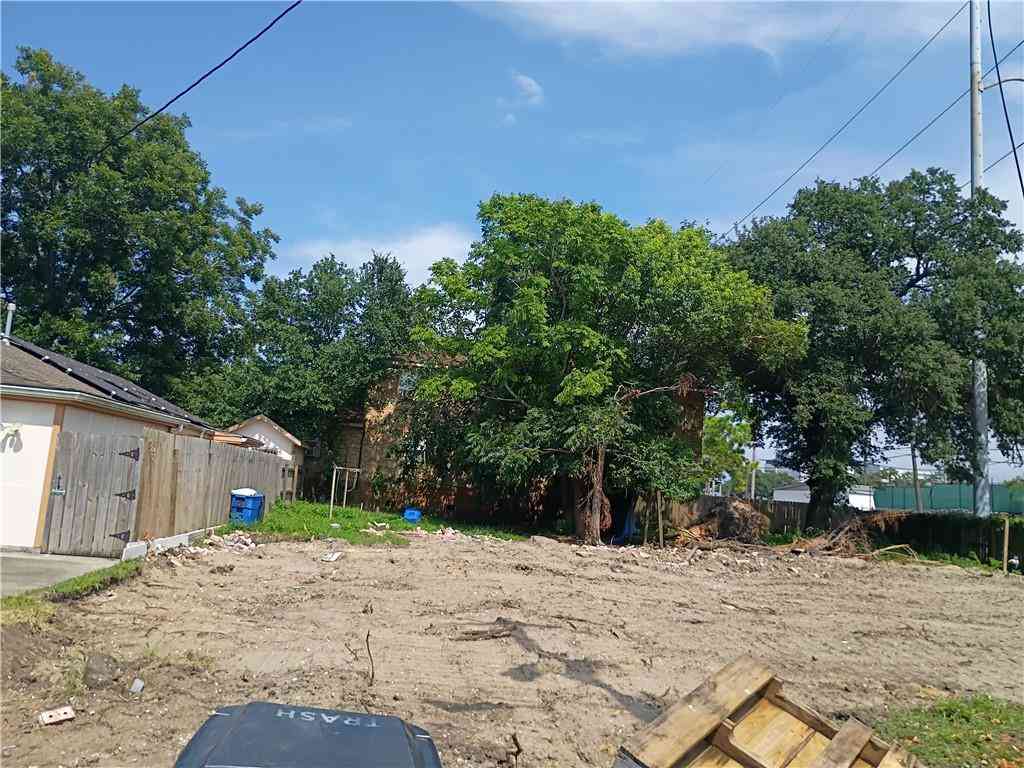 Vacant Land For Sale - 3007 St Anthony Avenue<br/> New Orleans, LA 70122