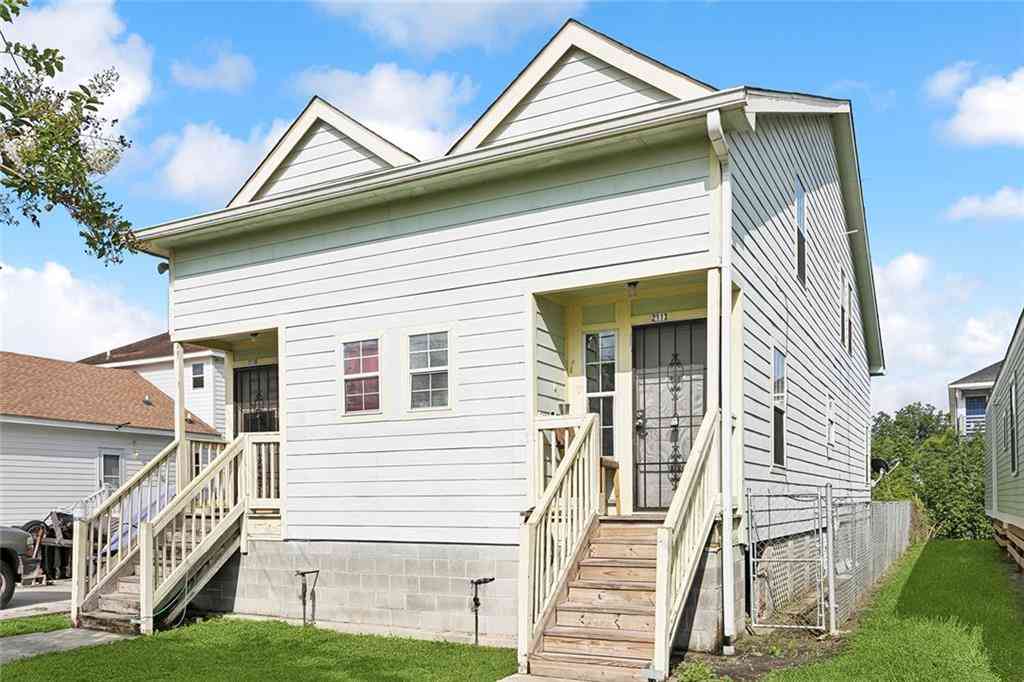Townhouse For Sale - 2113 15 Forstall Street<br/> New Orleans, LA 70117