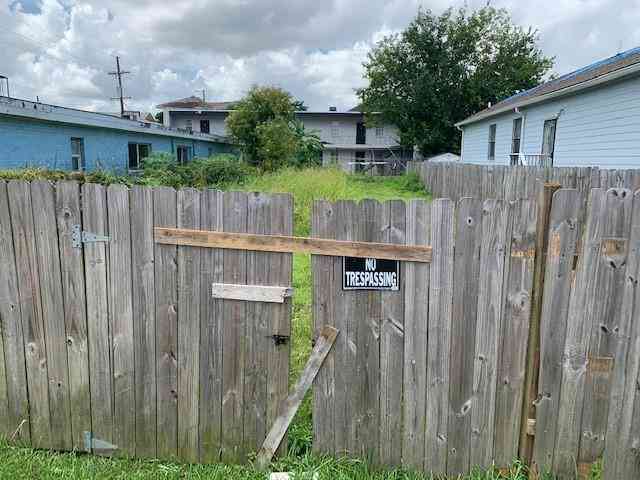 Vacant Land For Sale - 2010 6th Street<br/> New Orleans, LA 70115
