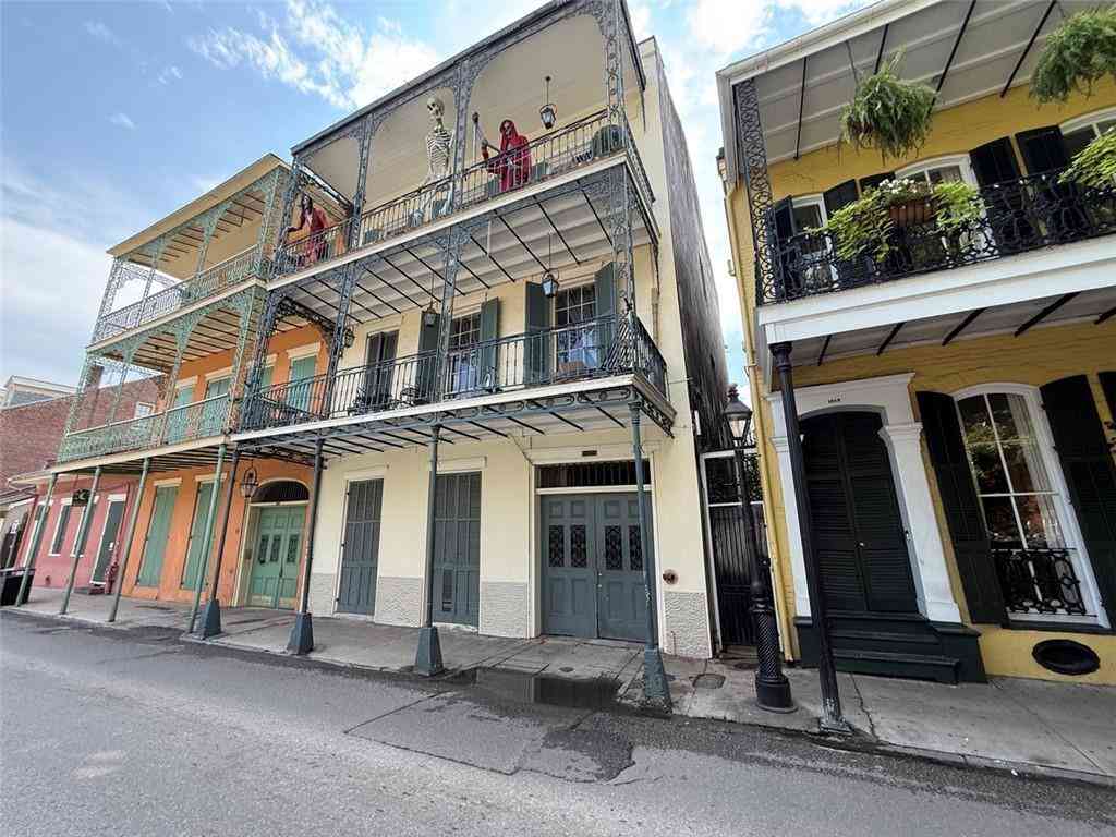 Multifamily For Rent - 1014 Royal Street #D<br/> New Orleans, LA 70116