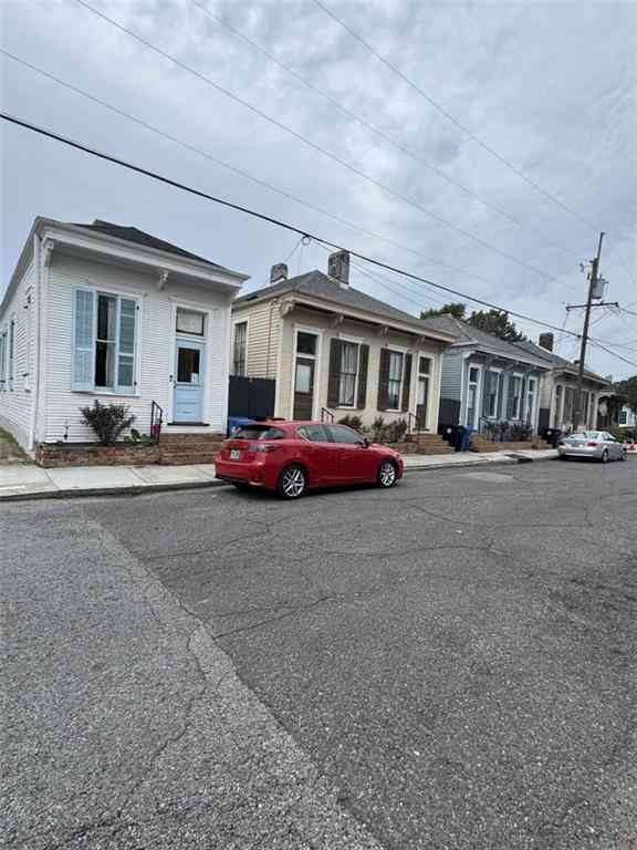 Homes For Sale - 2600-2612 Constance Street<br/> New Orleans, LA 70130