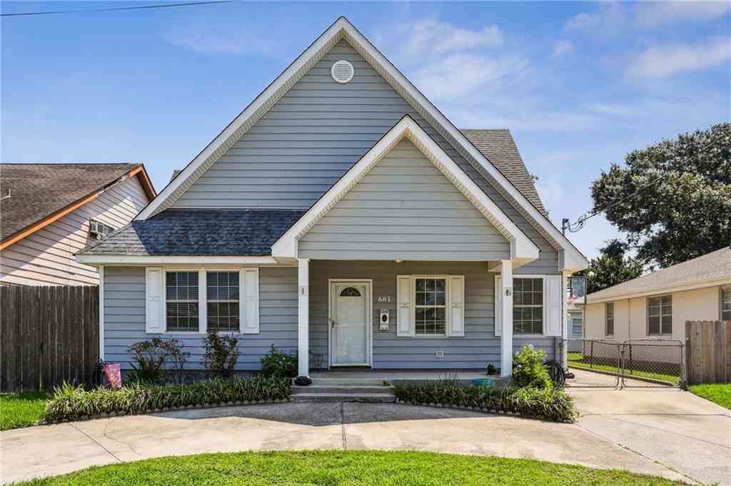 Homes For Sale - 661 E William David Parkway<br/> Metairie, LA 70005