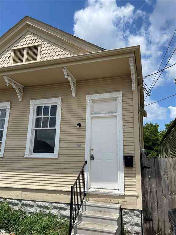 Multifamily For Rent - 1810 Touro Street<br/> New Orleans, LA 70116
