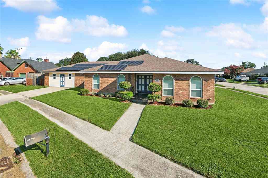 Homes For Sale - 7021 Curran Boulevard<br/> New Orleans, LA 70126