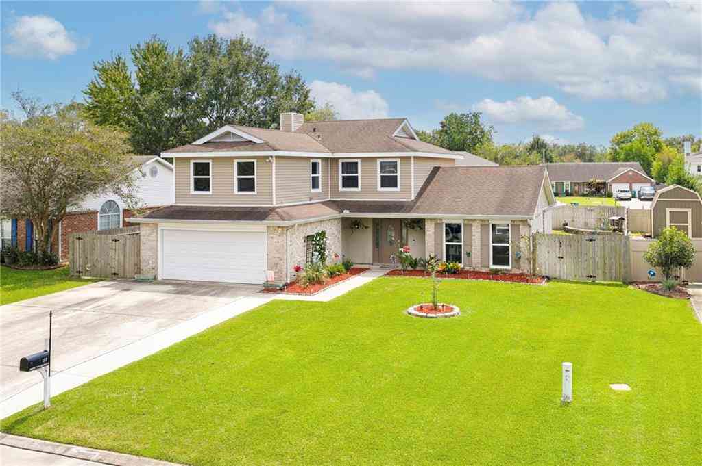 Homes For Sale - 112 Honeywood Drive<br/> Slidell, LA 70461