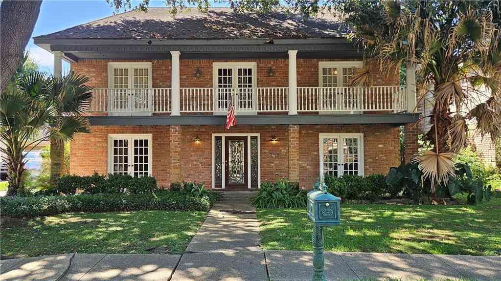 Homes For Sale - 25 Grand Canyon Drive<br/> New Orleans, LA 70131