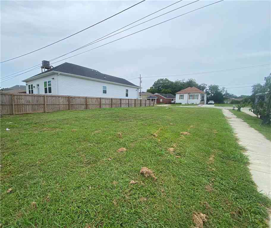 Vacant Land For Sale - 1478 Harrison Avenue<br/> New Orleans, LA 70122
