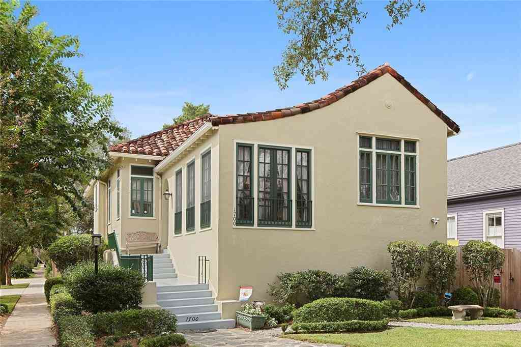 Homes For Rent - 1700A Audubon Street<br/> New Orleans, LA 70118