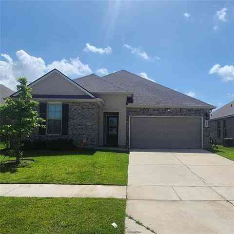 Homes For Sale - 5152 Clarkston Grove Drive<br/> Slidell, LA 70461