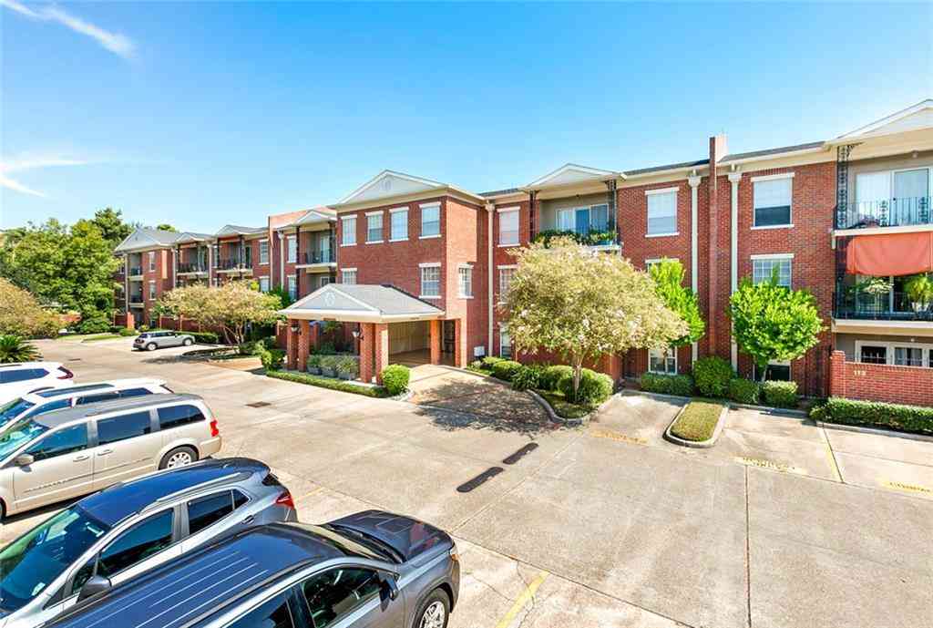 Condo For Sale - 801 Rue Burgundy #218<br/> Metairie, LA 70005