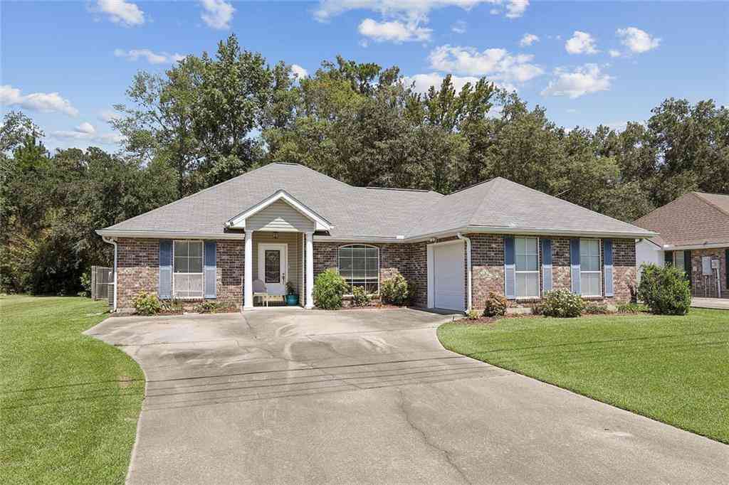 Homes For Sale - 20369 Rue Jondolyn Drive<br/> Ponchatoula, LA 70454