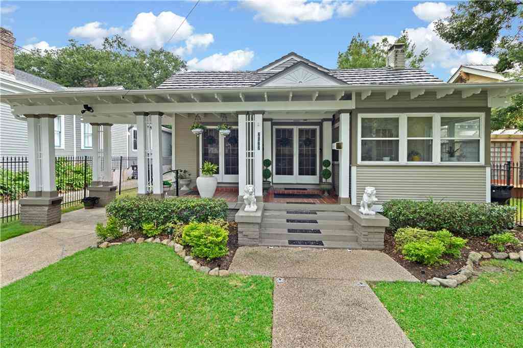 Homes For Sale - 2622 S Carrollton Avenue<br/> New Orleans, LA 70118