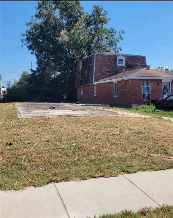 Vacant Land For Sale - 2335 Lamanche Street<br/> New Orleans, LA 70117