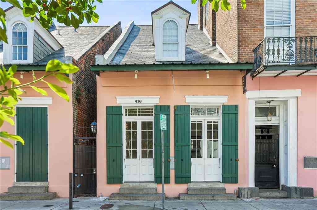 Condo For Sale - 416 Burgundy Street #1<br/> New Orleans, LA 70112