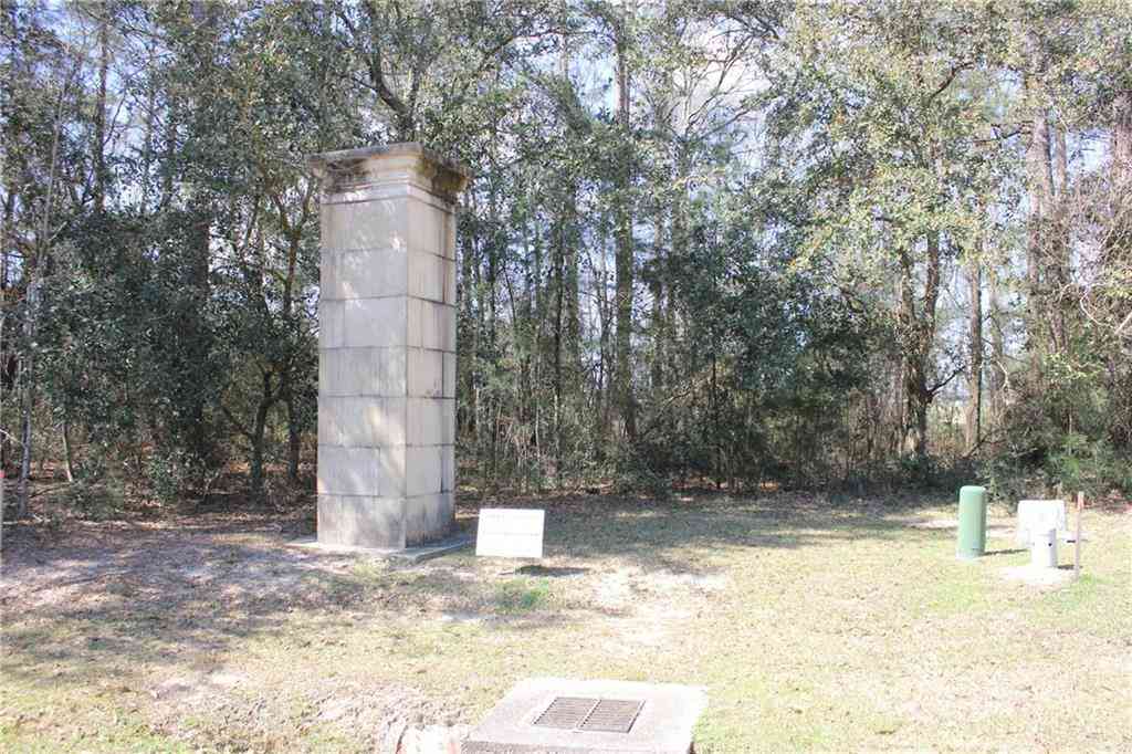 Vacant Land For Sale - 19210 Country Club Lane<br/> Hammond, LA 70403