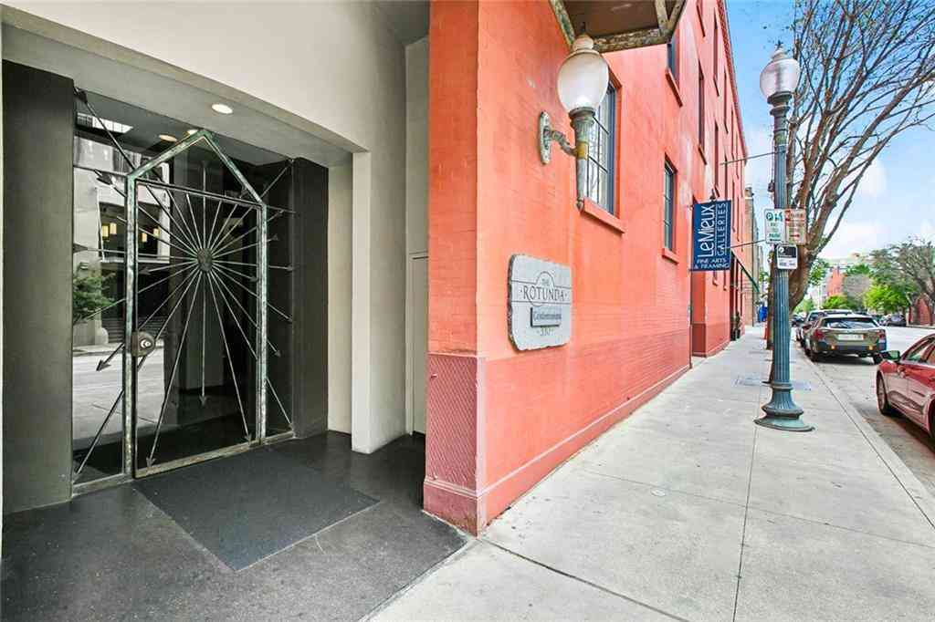 Condo For Sale - 330 Julia Street #223<br/> New Orleans, LA 70130