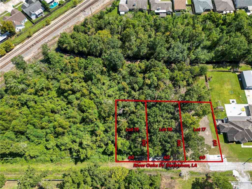 Vacant Land For Sale - 432 River Oaks Drive<br/> Destrehan, LA 70047