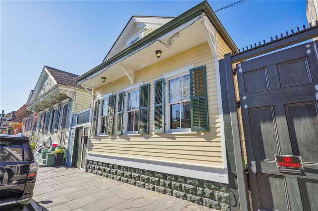 Homes For Sale - 922 St Ann Street<br/> New Orleans, LA 70116