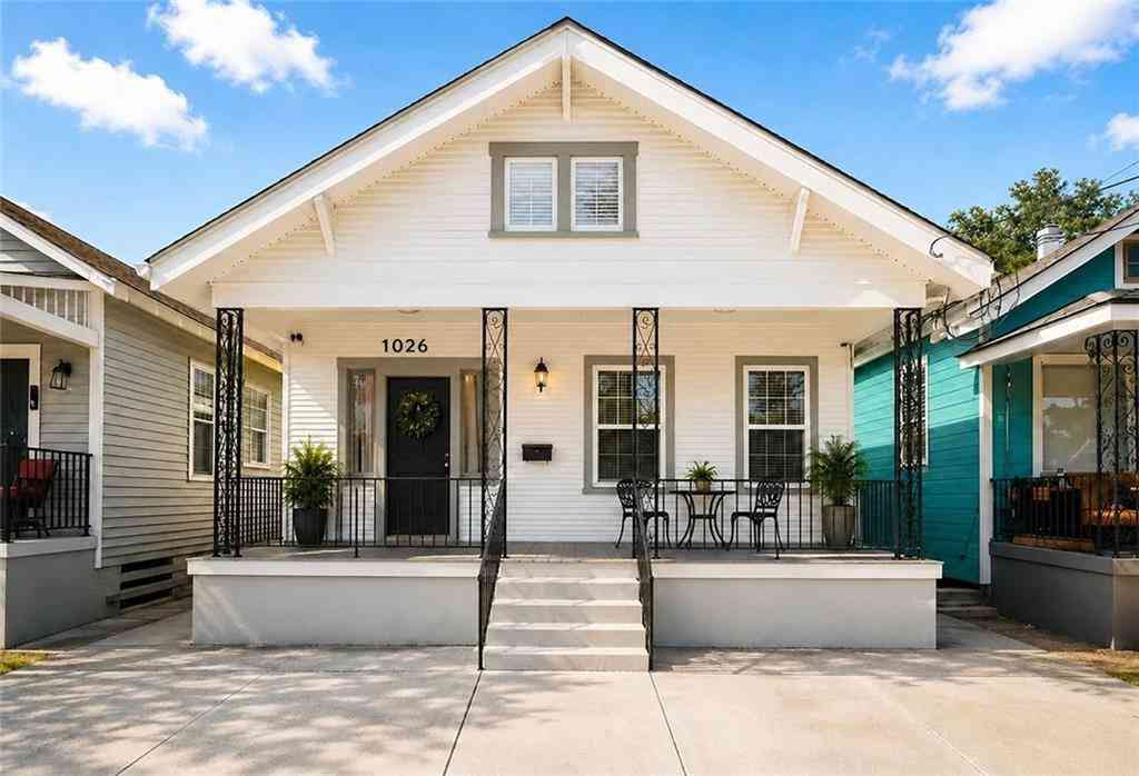 Homes For Sale - 1026 Pacific Avenue<br/> New Orleans, LA 70114