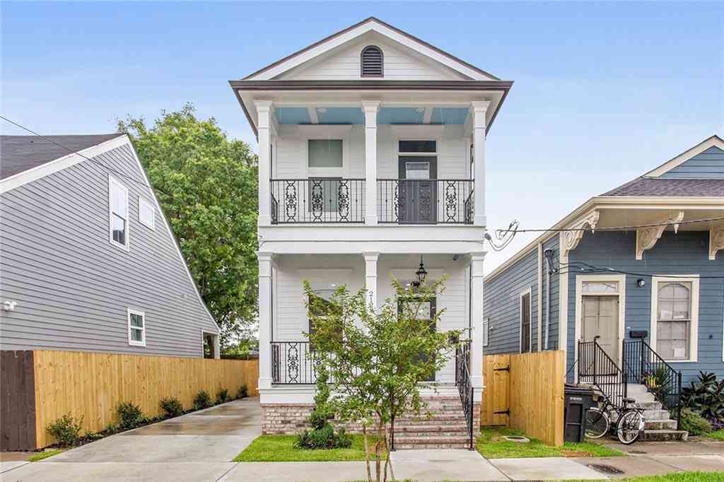 Multifamily For Rent - 2129 Dumaine Street<br/> New Orleans, LA 70116