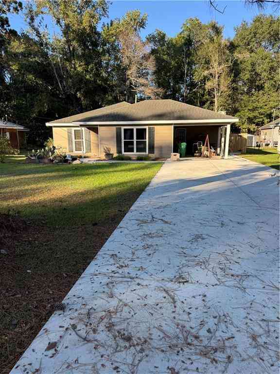 Homes For Sale - 1208 W 19th Avenue<br/> Covington, LA 70433