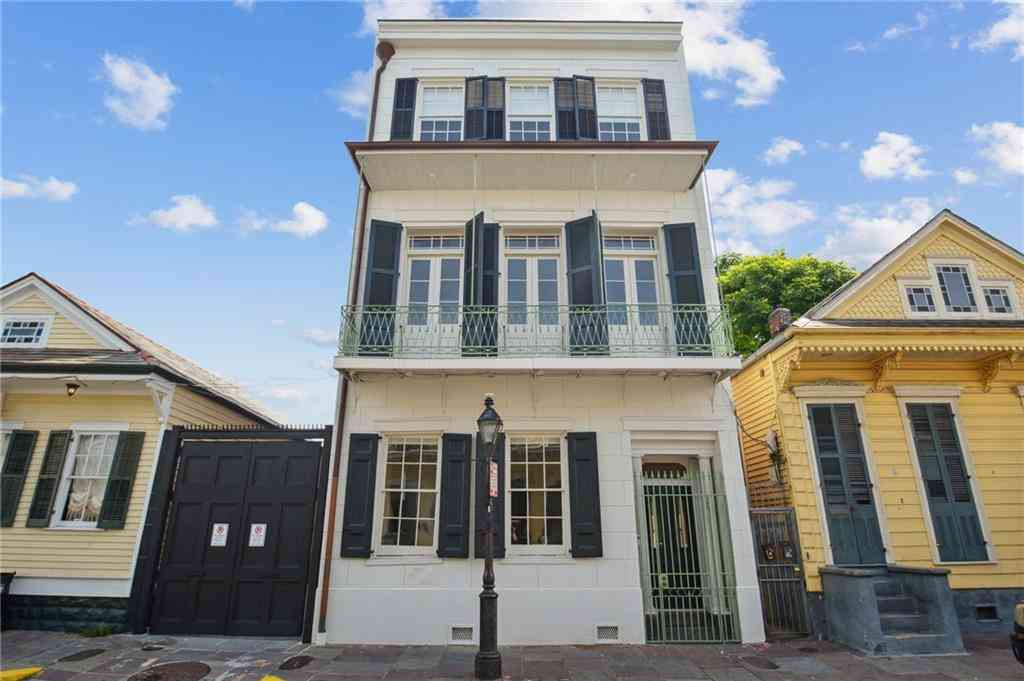 Homes For Sale - 928 St Ann Street<br/> New Orleans, LA 70116