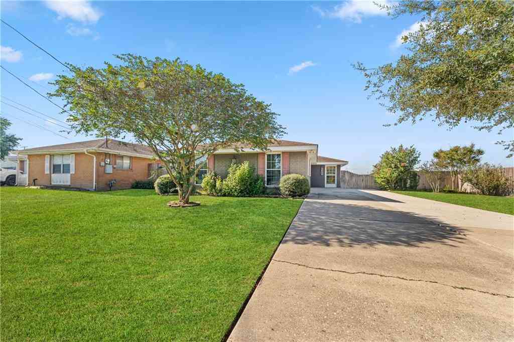 Homes For Sale - 108 Rho Street<br/> Belle Chasse, LA 70037