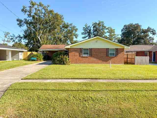 Homes For Sale - 352 Cumberland Drive<br/> Slidell, LA 70458