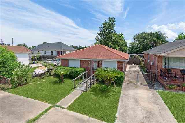 Homes For Rent - 6123 Marigny Street<br/> New Orleans, LA 70122