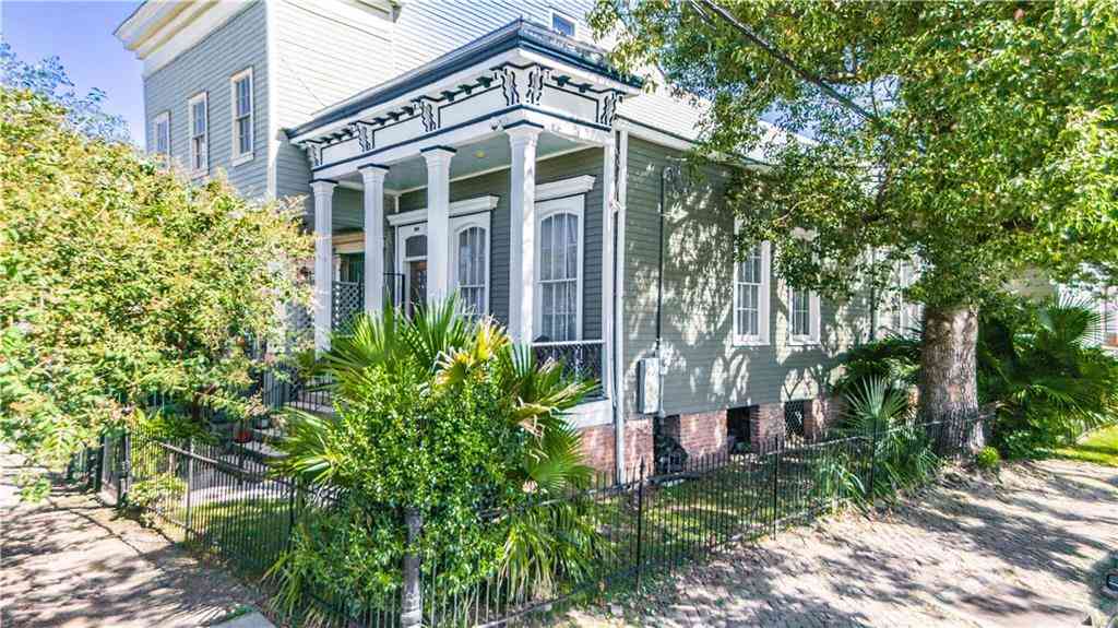 Homes For Sale - 1630 Robert C. Blakes Sr Drive<br/> New Orleans, LA 70130