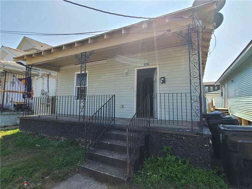 Homes For Sale - 2620 N Rocheblave Street<br/> New Orleans, LA 70112