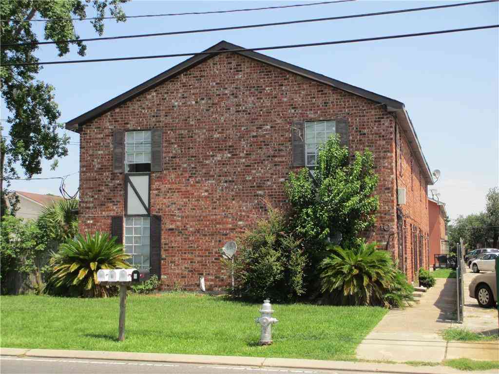 Townhouse For Rent - 1740 Vintage Drive #C<br/> Kenner, LA 70065