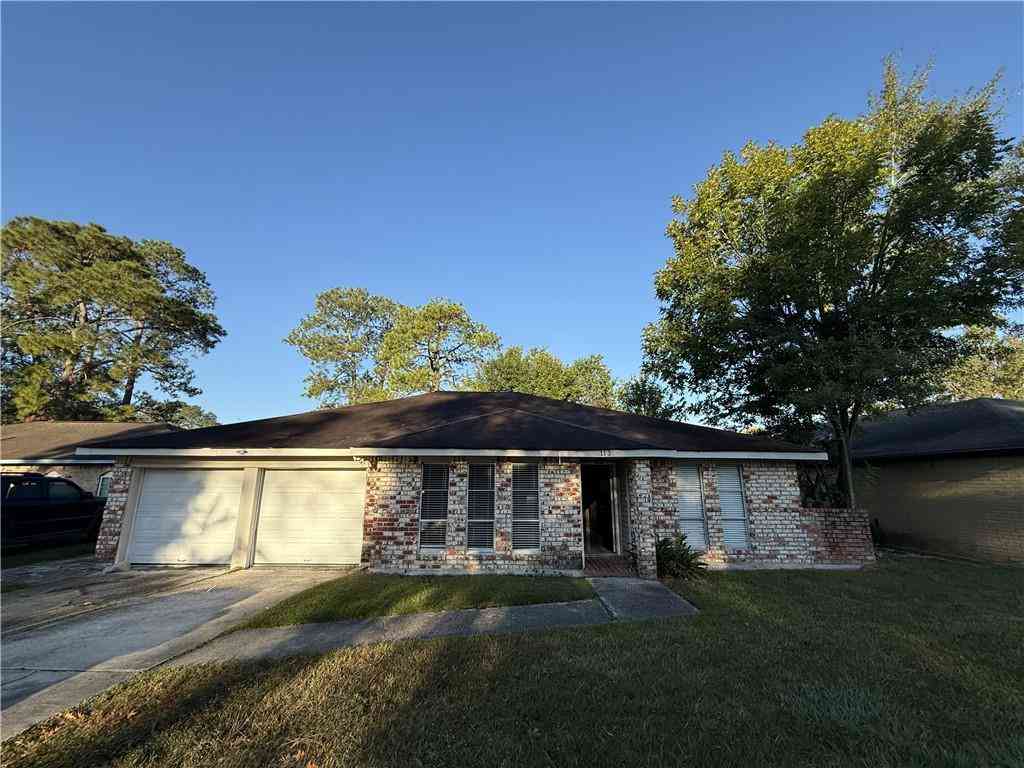 Homes For Sale - 113 Rooks Drive<br/> Slidell, LA 70458