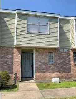 Condo For Sale - 10701 Roger Drive #B<br/> New Orleans, LA 70126
