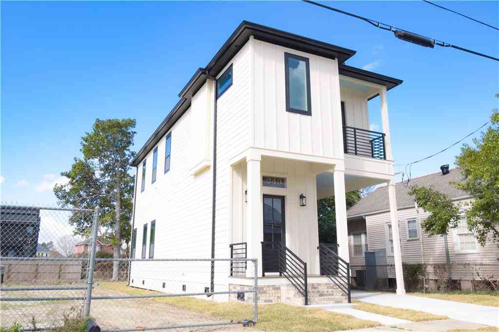 Homes For Sale - 243 Leboeuf Street<br/> New Orleans, LA 70114