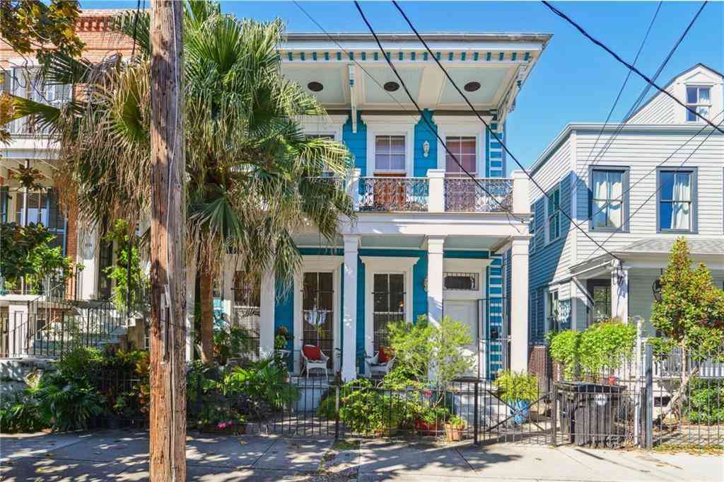 Condo For Sale - 1217 19 Magazine Street<br/> New Orleans, LA 70130