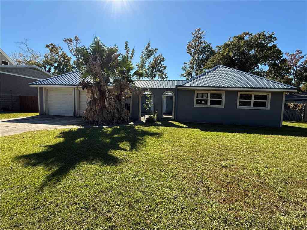 Homes For Sale - 3621 Peachtree Street<br/> Slidell, LA 70458