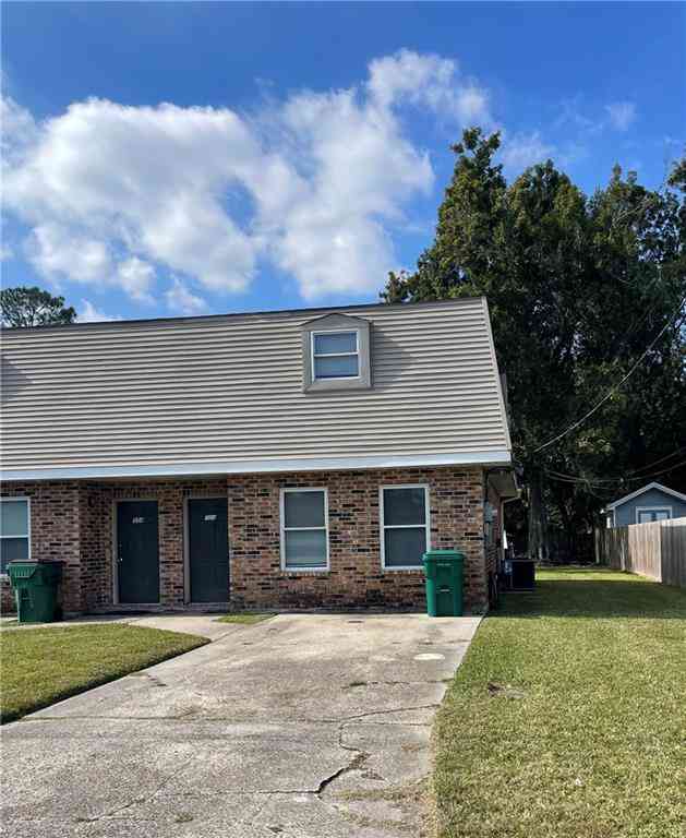 Townhouse For Rent - 352 Woodland Drive<br/> Saint Charles County, Boutte, LA 70039