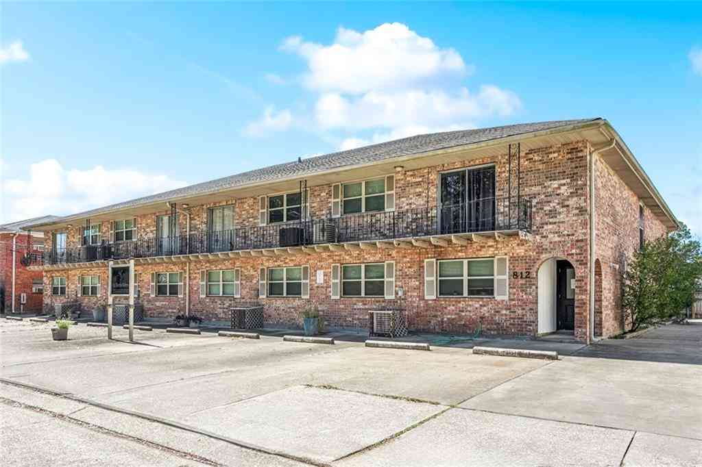 Condo For Sale - 812 Martin Behrman Avenue #G<br/> Metairie, LA 70005