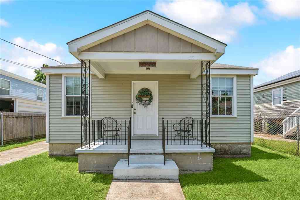 Homes For Sale - 5712 Wildair Drive<br/> New Orleans, LA 70122