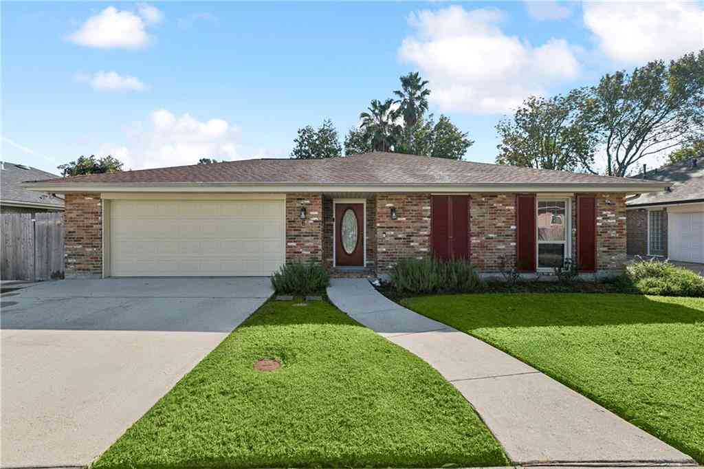 Homes For Sale - 6 Mercurey Drive<br/> Kenner, LA 70065