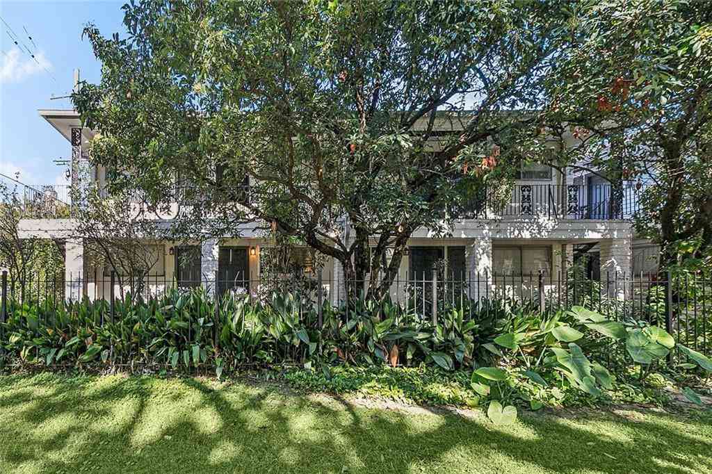 Condo For Sale - 1921 Prytania Street #J<br/> New Orleans, LA 70130